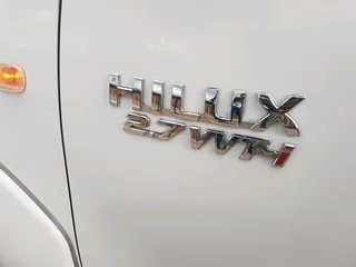 2009 Toyota Hilux 2.7 Double Cab for sale urgent..