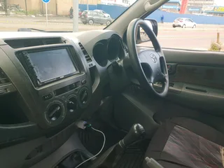 2009 Toyota Hilux 2.7 Double Cab for sale urgent..