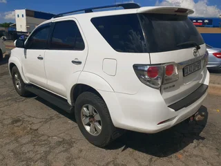 2011 Toyota Fortuner 3.0D4D AUTOMATIC for sale urgent..