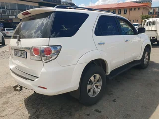 2011 Toyota Fortuner 3.0D4D AUTOMATIC for sale urgent..