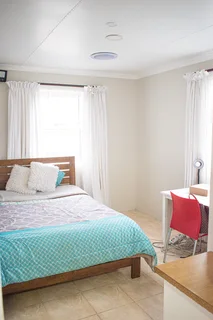 Holiday Accommodation Summerstrand Area