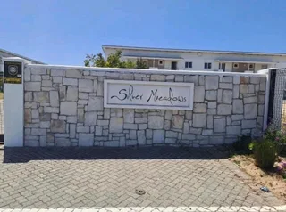 NEAT FURNISHED ROOM IN A 2 BED FLAT, R4700,INC UTILITIES