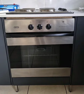 Defy slimline 600 electric cooker top and convection oven