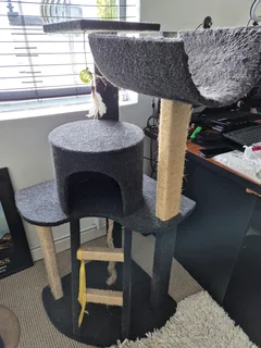 Cat tree