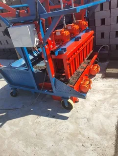 Block machine