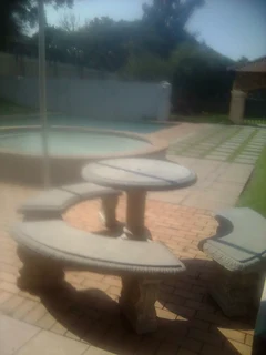 Beautiful three bed loft apartment overlooking the golf course in Sandringham, JHB