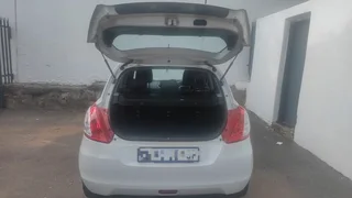 2013 Suzuki Swift Hatchback