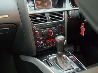 2010 Audi A5 2.0  TFSI MULTITRONIC