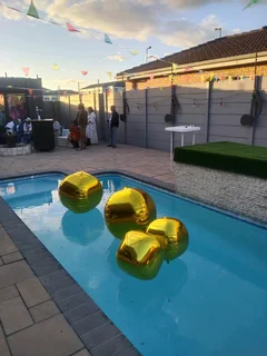 Amazing staff, barman waiters wine stewards and more,