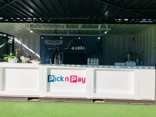 Do you need waiters barman supervisors or private cocktail Barman ??