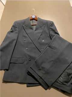Double breasted dark blue mens suit
