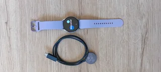 Samsung galaxy watch 5, 40mm with lavender straps