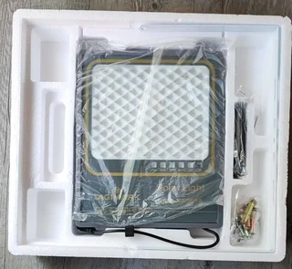 Digimark DGM-PF300A 200W Outdoor Solar Floodlight with 16.5ah Lithium Battery (10006177)