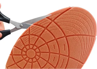 USB Remote Controlled and Rechargeable Electric Heated Shoe Insole Kit (10004863)