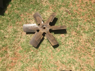 Nissan Cw41 (pd6t) Fan Blade And Damper