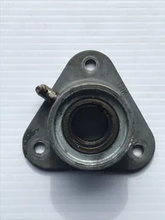 Nissan Cw41 Gear Lever Support Assembly