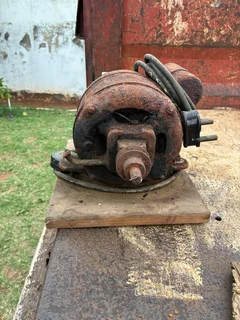 220 VOLT ELECTRIC MOTOR