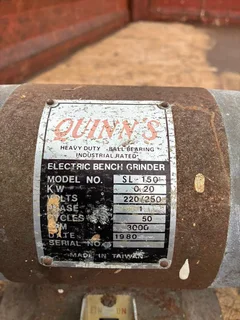 QUINNS HEAVY DUTY BENCH GRINDER