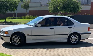 1998 BMW E36 328i Auto