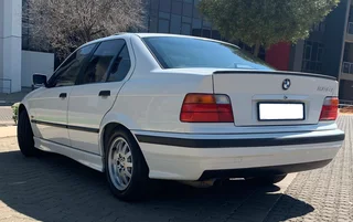 1998 BMW E36 328i Auto