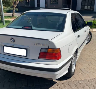 1998 BMW E36 328i Auto