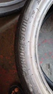 Two tyres as good as new 245 40 21 runflat bridgestone tyres all clean in very good condition