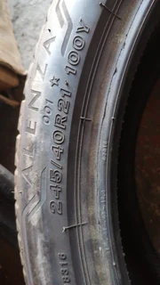 Two tyres as good as new 245 40 21 runflat bridgestone tyres all clean in very good condition