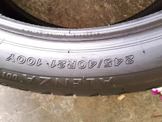 Two 80% Run flat Bridgestone tyres 245/40 21 in a very good condition all clean.