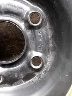 We are selling 18 inch original VW GOLF BISCUITS IN A VERY GOOD CONDITION AS GOOD AS NEW PCD 5/112.