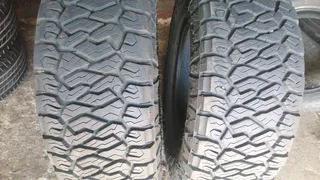 We are selling a two 95% 265/65 17 A/T Maxxis tyres all clean as good as new .