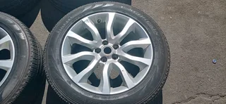 We are selling a set of 20 inch Ranger Rover mag rims with Good tyres in a VERY GOOD CONDITION