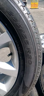 We are selling a set of 20 inch Ranger Rover mag rims with Good tyres in a VERY GOOD CONDITION