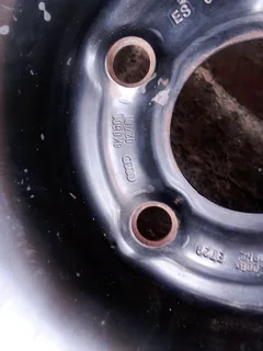 19 inch original Audi biscuits pcd 5/112Tyre size 125/70 19.In a very good condition