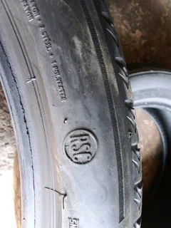 Two tyres still new 245/40 21 Runfltat Bridgestone Alenza, in a very good condition all clean