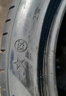 Two 90% tyres as good as new 315/35 21 Pirelli runfltat all clean in a very good condition.