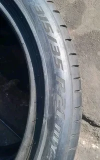 Two 90% tyres as good as new 315/35 21 Pirelli runfltat all clean in a very good condition.