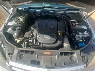 Selling clean 2011 Mercedes Benz C200 in a very good driving condition start and go