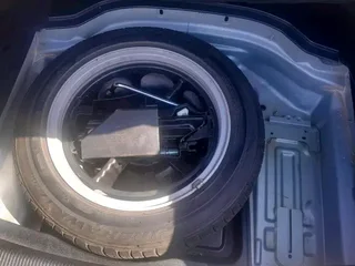 Selling clean 2011 Mercedes Benz C200 in a very good driving condition start and go