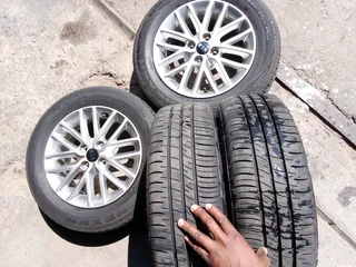 We are selling a set of clean 15 inch original kiA mag rims with 80% tyres in a very good condition