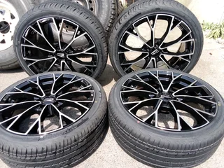 We are selling a set of brand new 17 inch VW polo mag rims with brand new tyres 215/40 17 all clean.