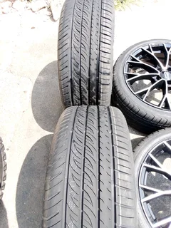 We are selling a set of brand new 17 inch VW polo mag rims with brand new tyres 215/40 17 all clean.