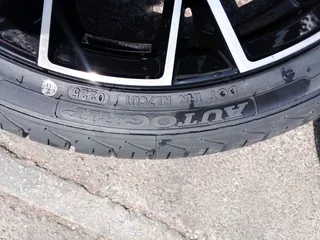 We are selling a set of brand new 17 inch VW polo mag rims with brand new tyres 215/40 17 all clean.