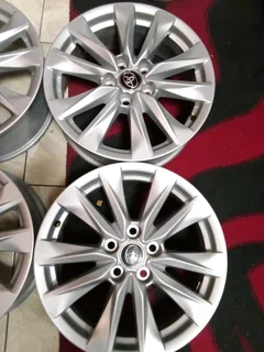 We are selling a set of 17 inch clean as good as new Toyota mag rims original. Pcd 5/114.3
