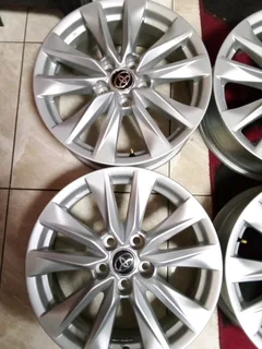 We are selling a set of 17 inch clean as good as new Toyota mag rims original. Pcd 5/114.3