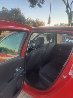 2012 Renault Clio Hatchback