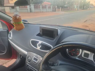 2012 Renault Clio Hatchback