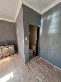 Single - Ad posted by Jay