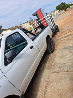 Bakkie for hire (trailer optional)