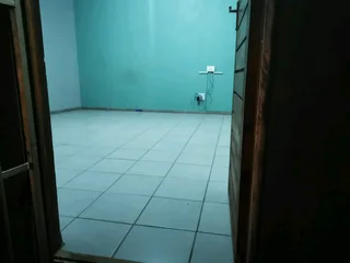 Big beautiful rooms to rent kwaDwesi