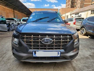 HYUNDAI VENUE
